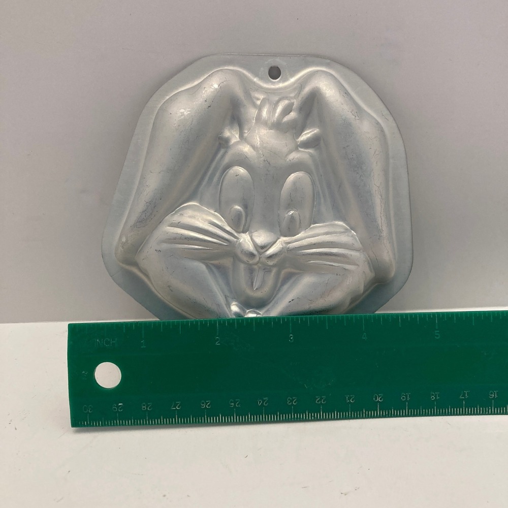 Mini Cake Pan Bugs Bunny 5X5 Personal Size Unbranded Aluminum - Picture 3 of 4
